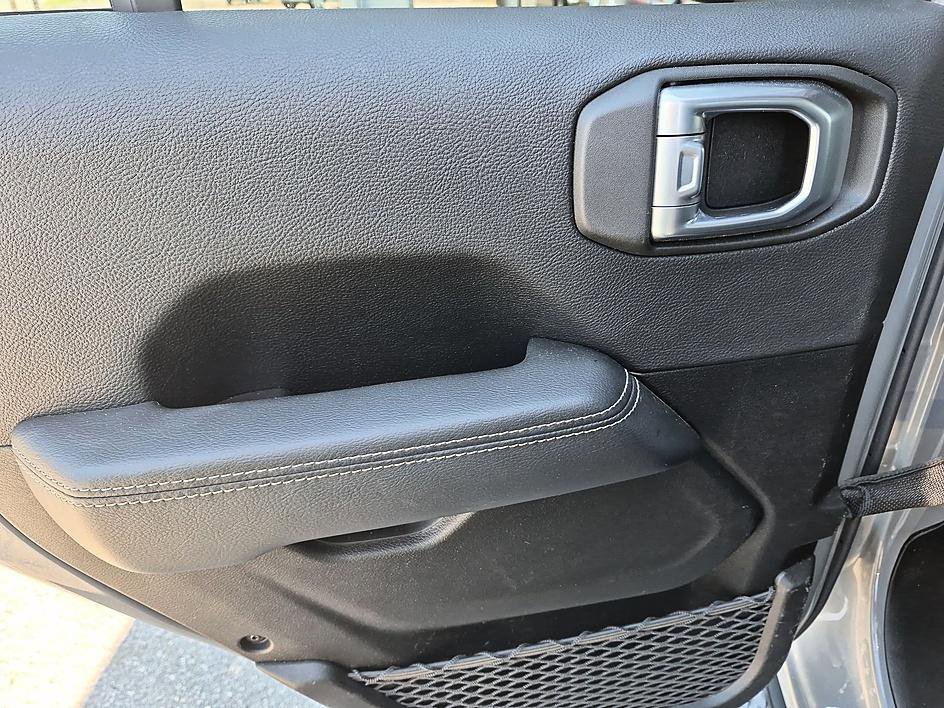 Used 2023 Gray Jeep Overland 4x4 image 26