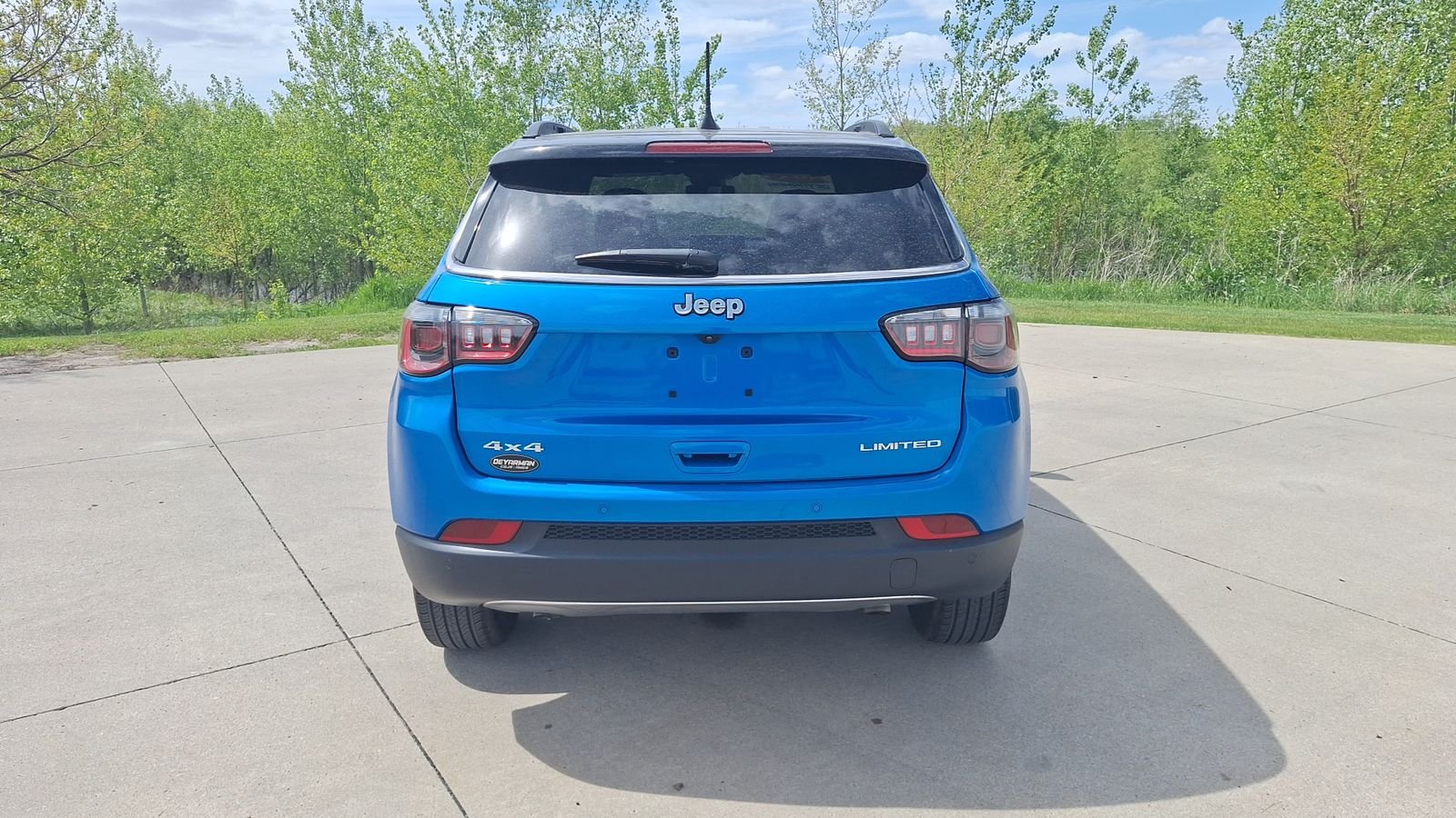 Used 2024 Blue Jeep Limited image 5