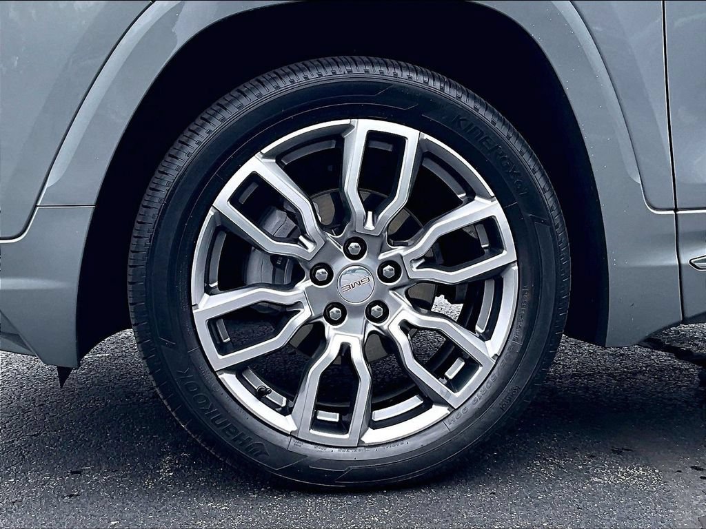 Used 2023 Sterling Metallic GMC Denali image 7