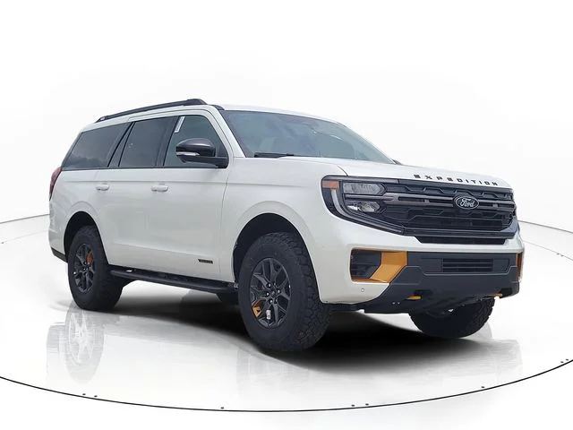 New 2026 White Metallic Ford Tremor image 3