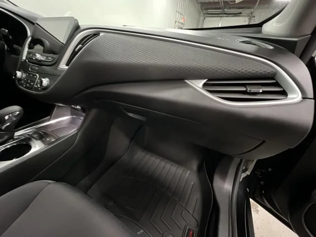 Used 2023 MOSAIC BLACK METALLIC Chevrolet LT image 29