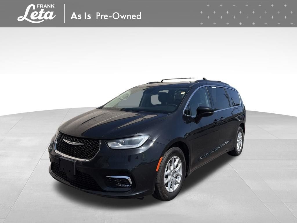 2022 Chrysler Pacifica Touring L's photo