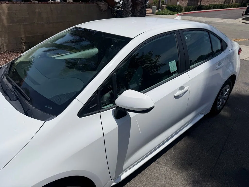 Used 2021 White Toyota L image 7