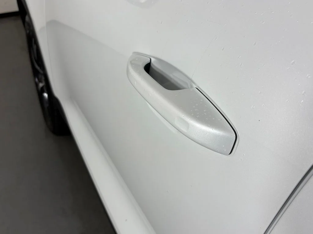 New 2026 White Volvo B5 Core image 12