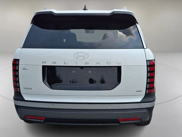 New 2026 White Hyundai SEL Premium image 6