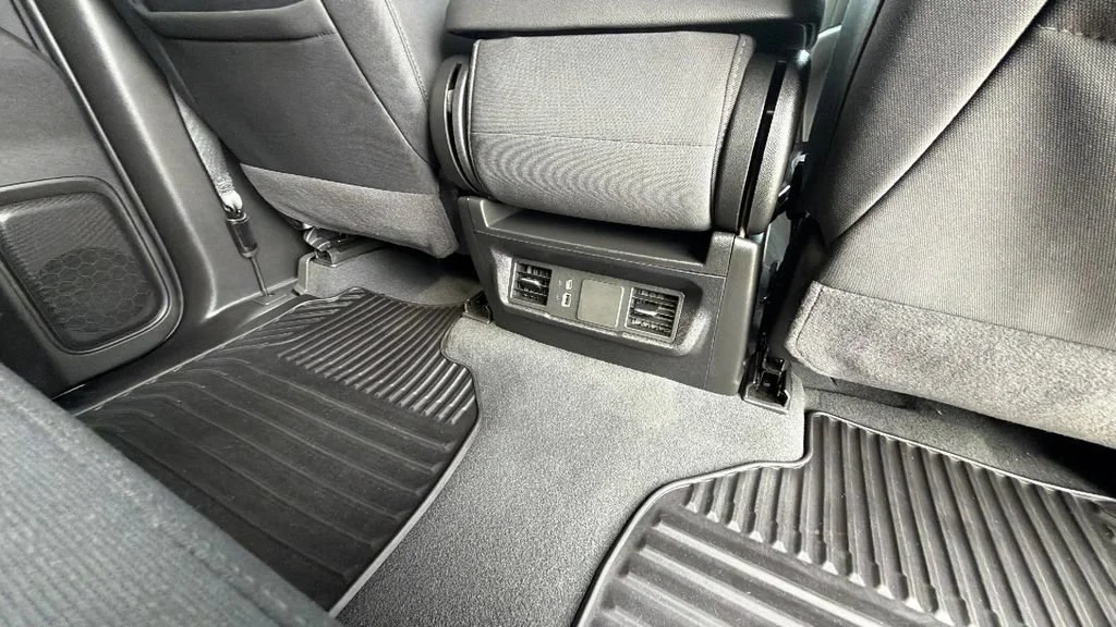 Used 2025 Black Chevrolet Custom image 31