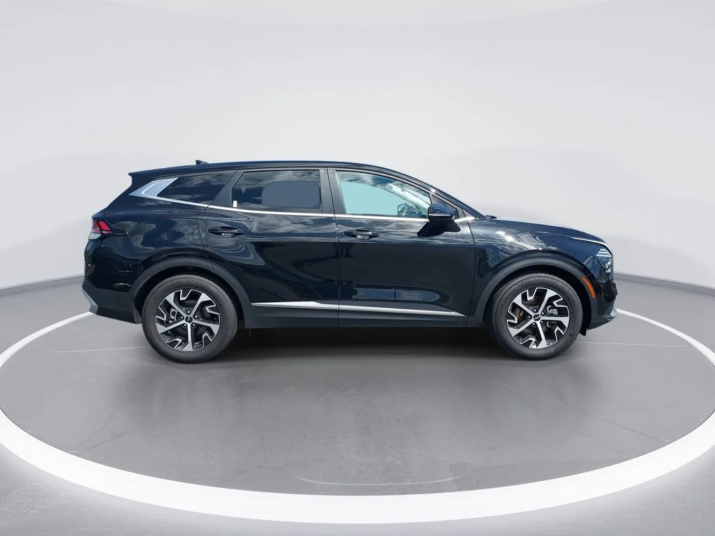 Used 2025 Black Kia EX image 9