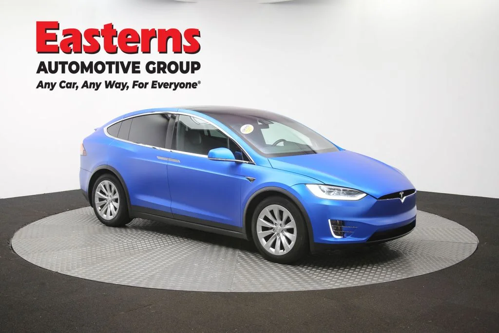 Used 2019 Blue Tesla 75D image 44