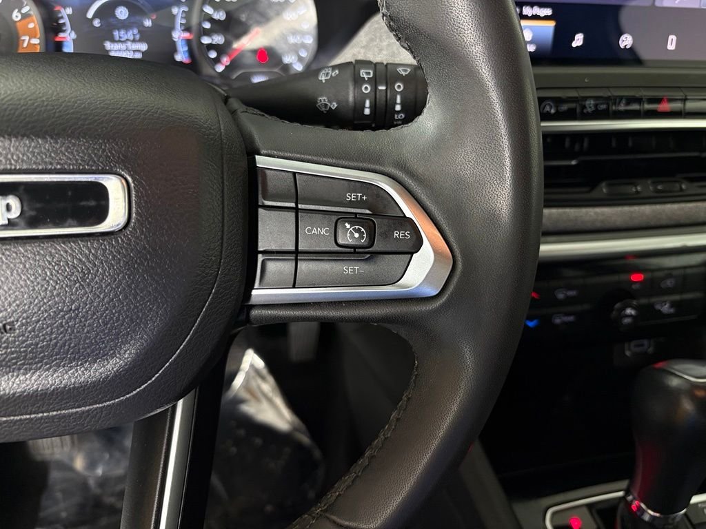 Used 2024 White Jeep Latitude image 21