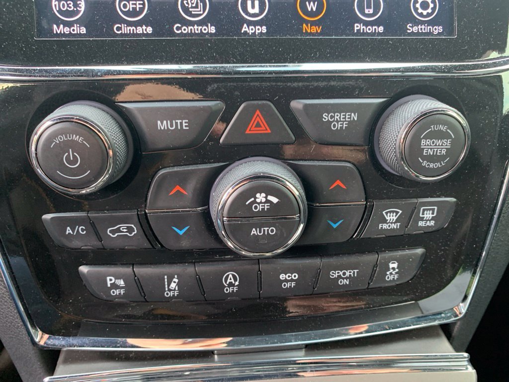Used 2022 Red Jeep Laredo X image 22