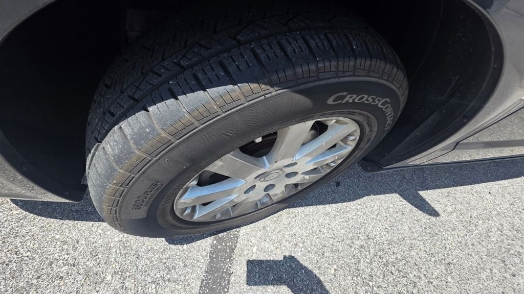 Used 2014 Gray Chrysler Touring image 6