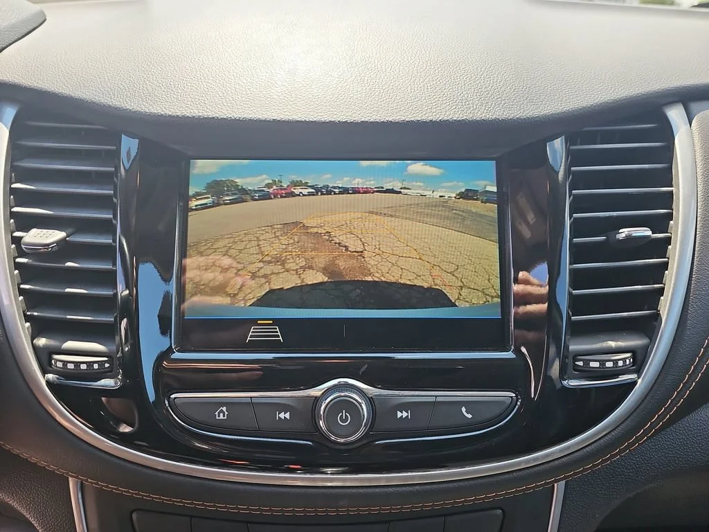 Certified Used 2019 SUMMIT WHITE Chevrolet LT image 28