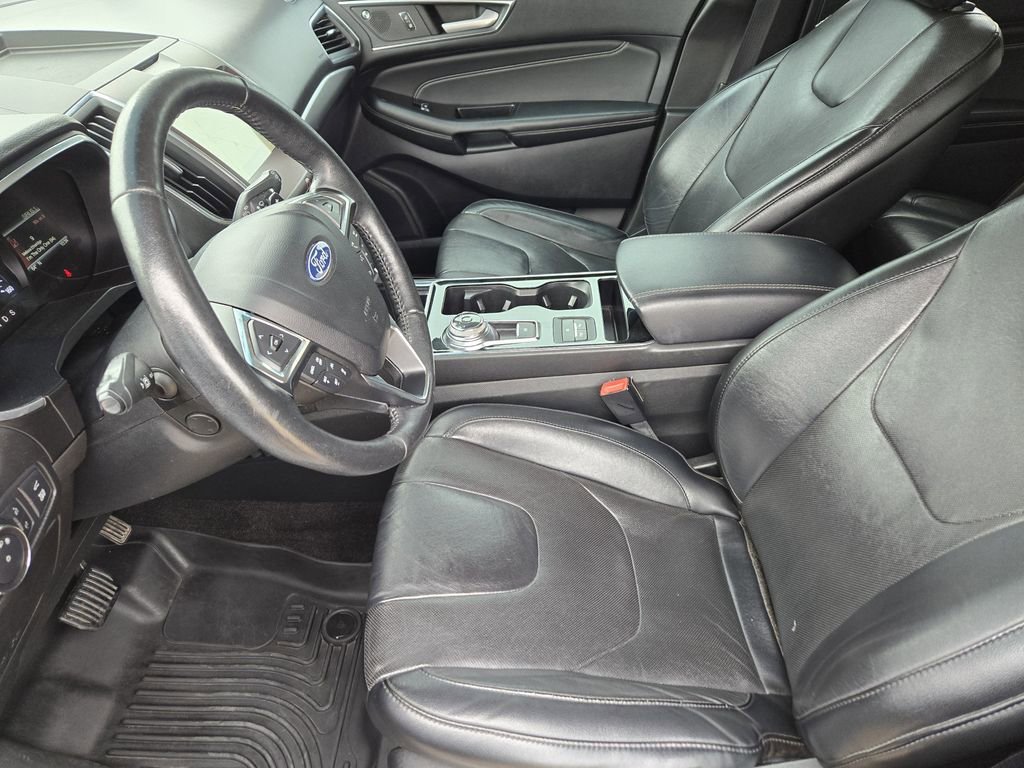 Used 2020 Silver Ford Titanium image 8