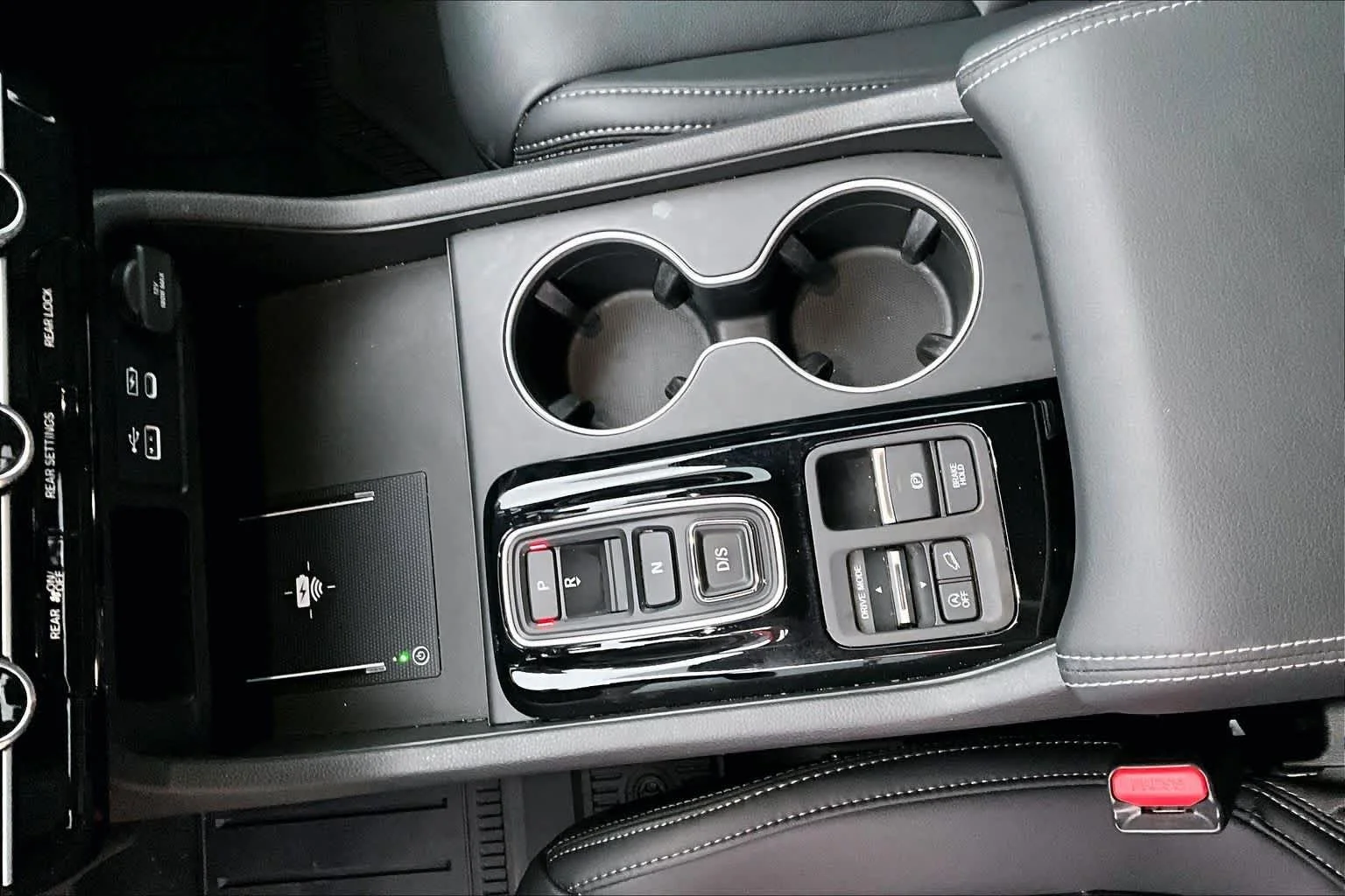 2025 Honda Pilot Touring - Photo 31