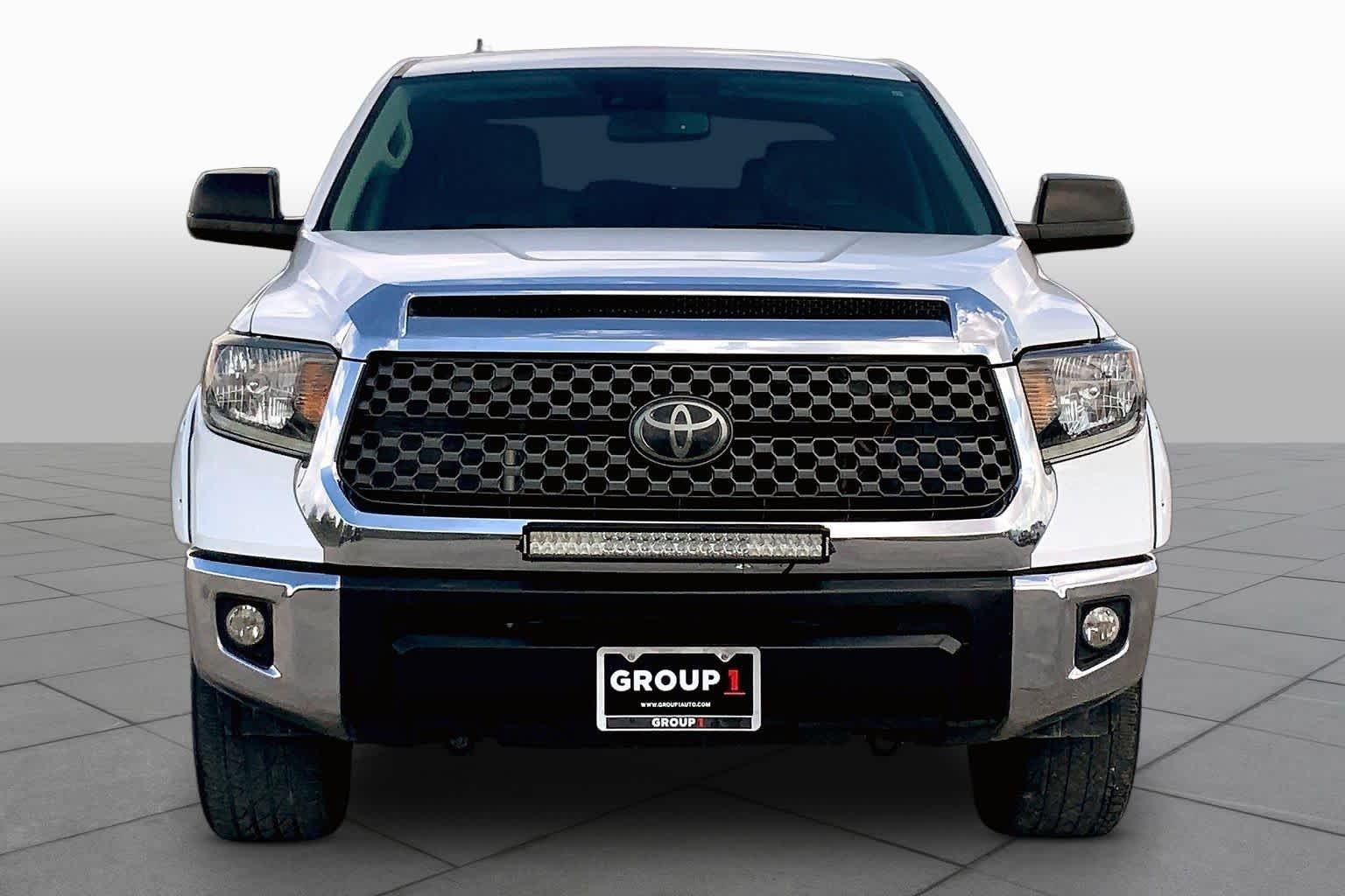 Used 2020 Super White Toyota SR5 image 4