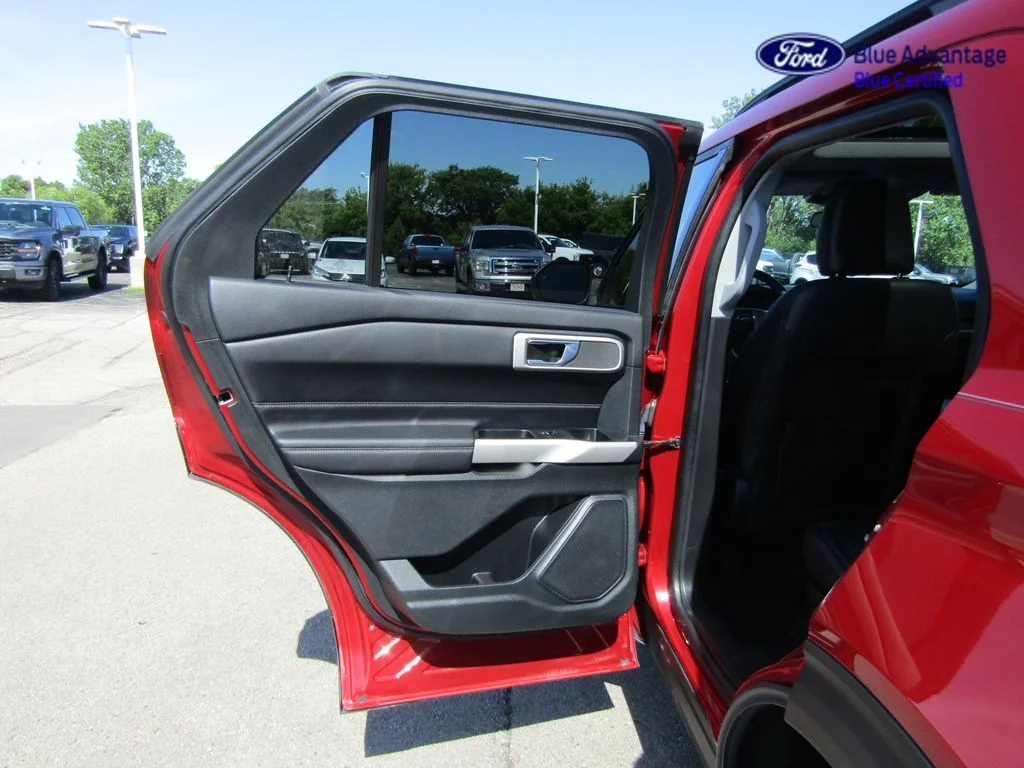 Certified Used 2024 Rapid Red Metallic Tinted Clearcoat Ford XLT image 42