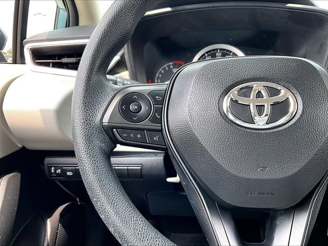 Used 2020 Celestite Toyota LE image 23