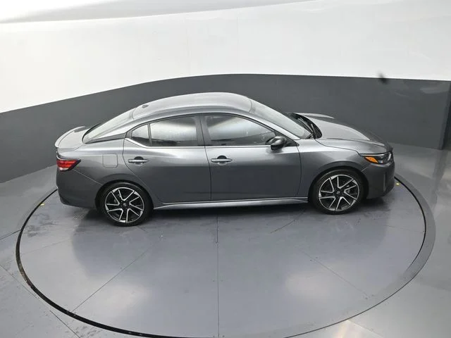 Used 2025 Gray Nissan SR image 30