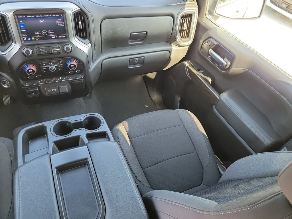 Used 2021 Silver Chevrolet RST image 11