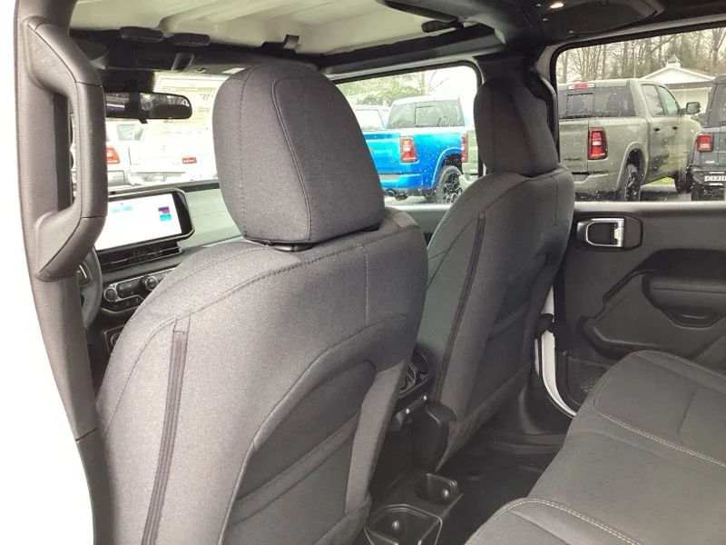 New 2026 Bright White Clear-Coat Exterior Paint Jeep Sport S image 20