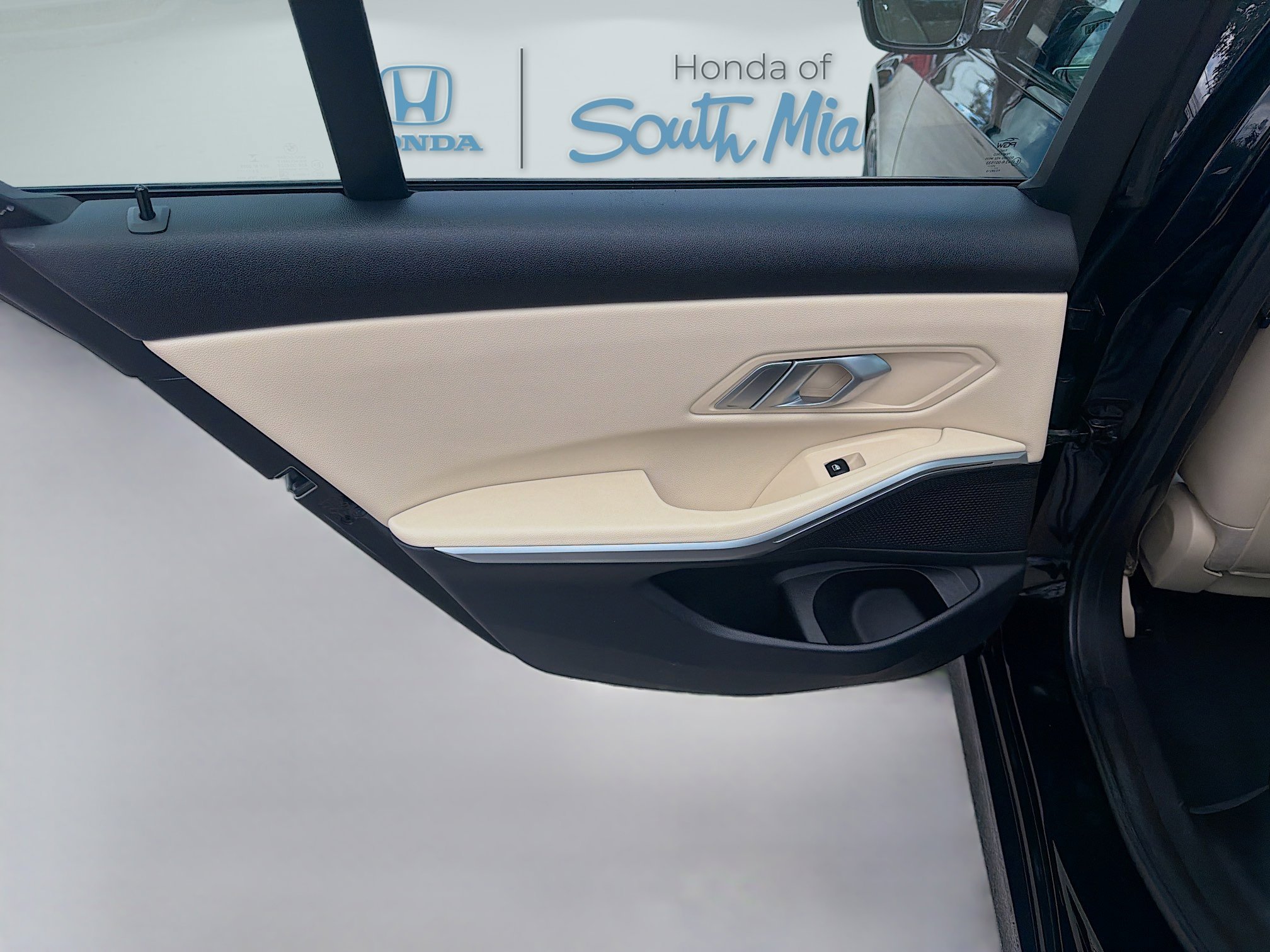 Used 2022 Jet Black BMW 330i image 26