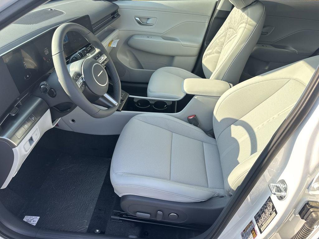 New 2026 White Hyundai SEL Premium FWD image 7