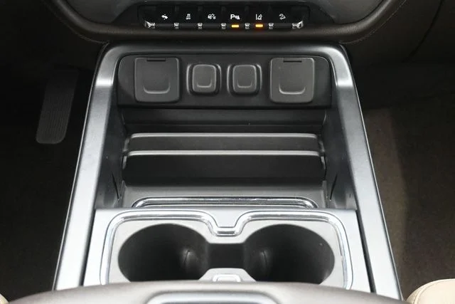 Used 2014 Black Chevrolet LTZ image 20