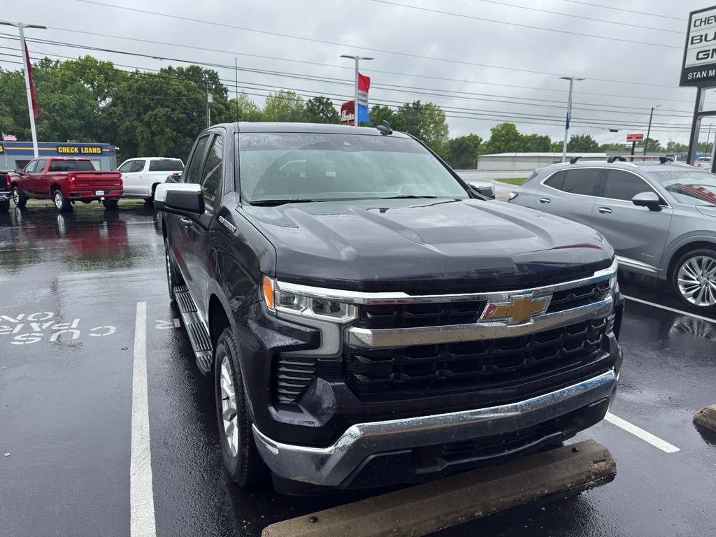 Used 2023 Dark Ash Metallic Chevrolet LT image 7