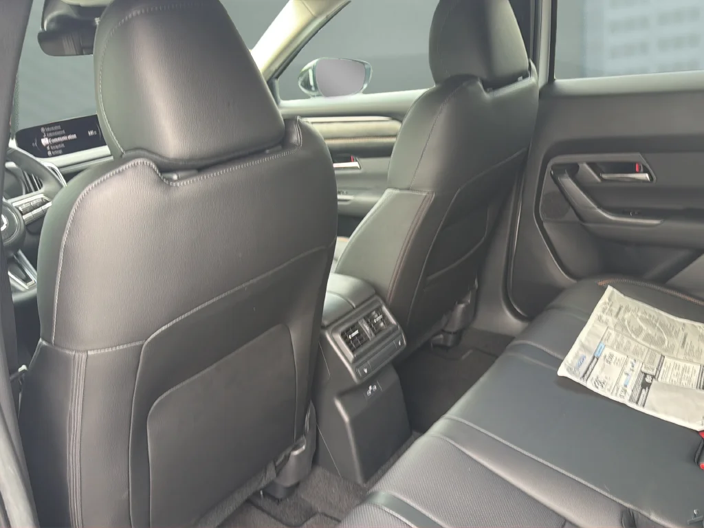 2026 Mazda CX-50 Premium Plus - Photo 18