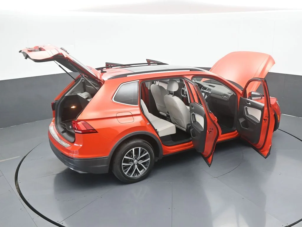 Used 2019 Orange Metallic Volkswagen 2.0T SE image 61