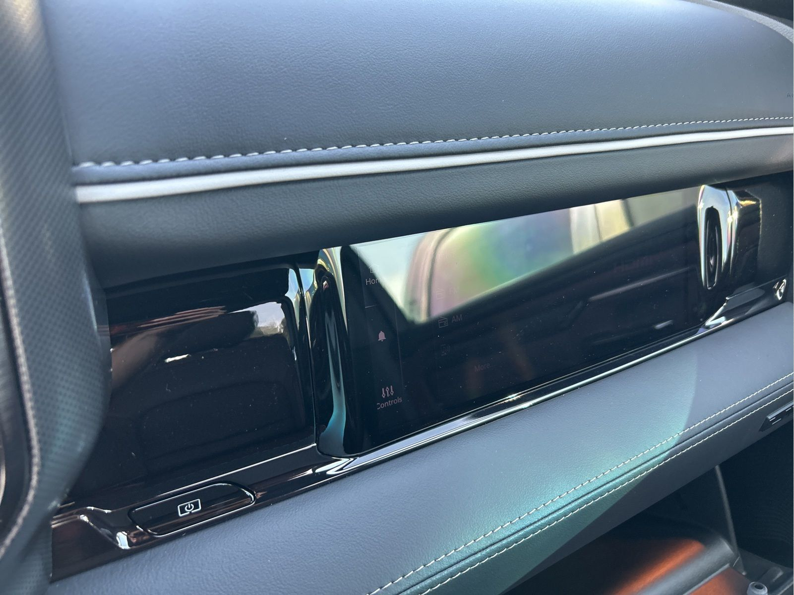 New 2026 Diamond Black Crystal Pearl-Coat Exterior Paint RAM Limited image 34