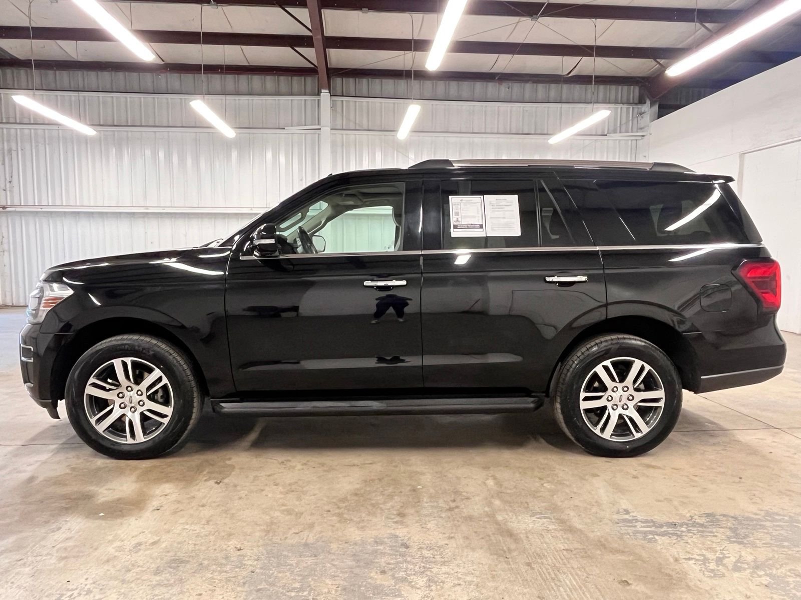 Used 2024 Black Ford Limited image 4
