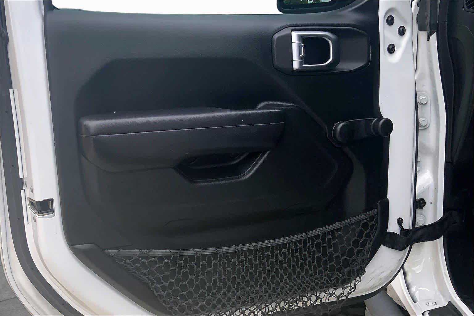 Used 2018 Bright White Clearcoat Jeep Sport image 22