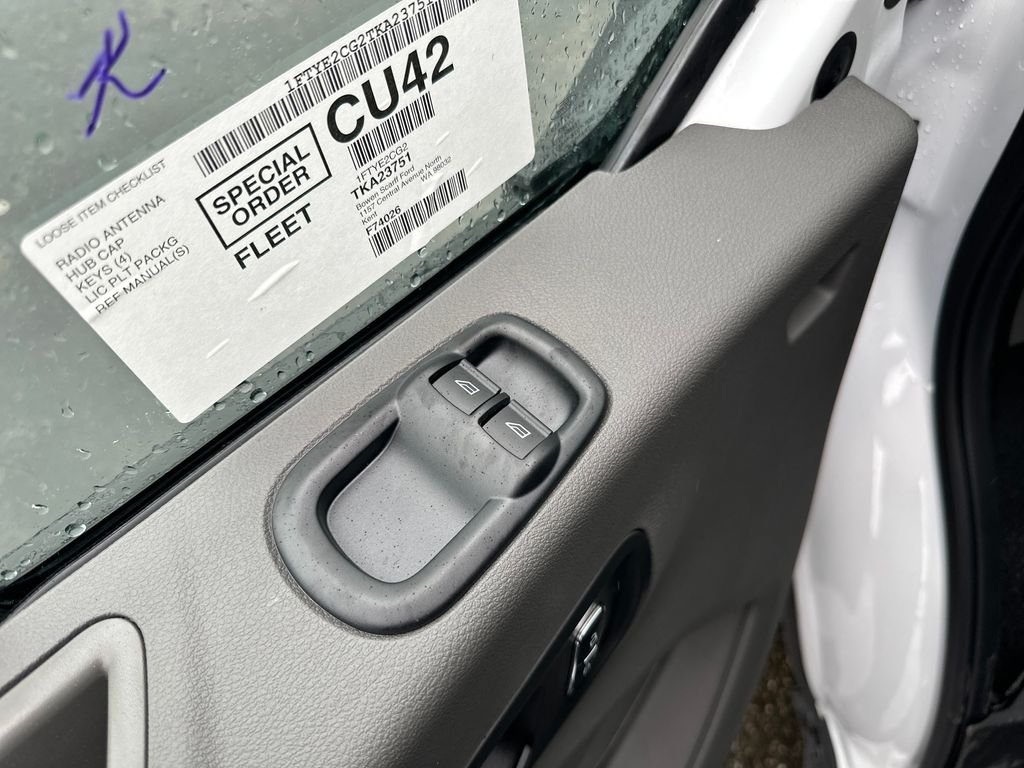 New 2026 Oxford White Ford Base image 11