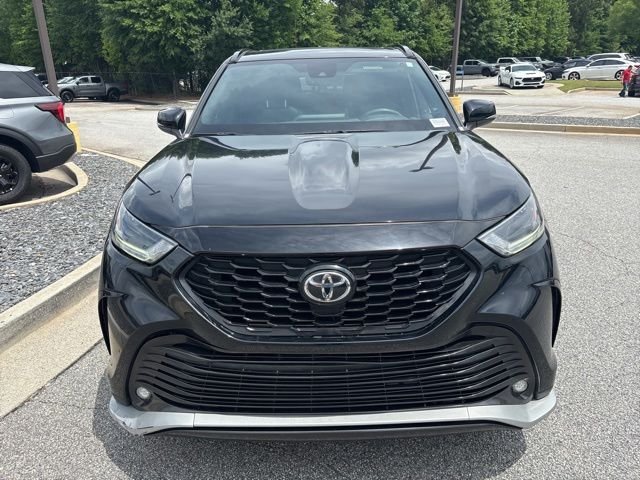 Used 2021 Midnight Black Metallic Toyota XSE image 3