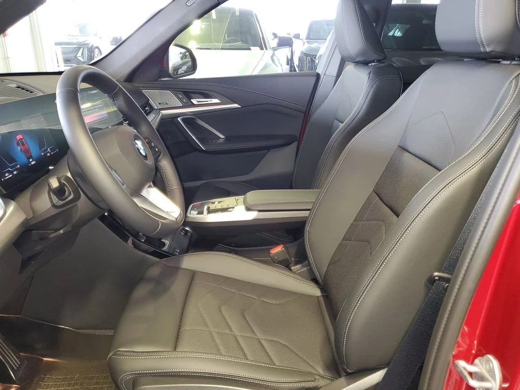 Used 2026 Red BMW xDrive28i image 16