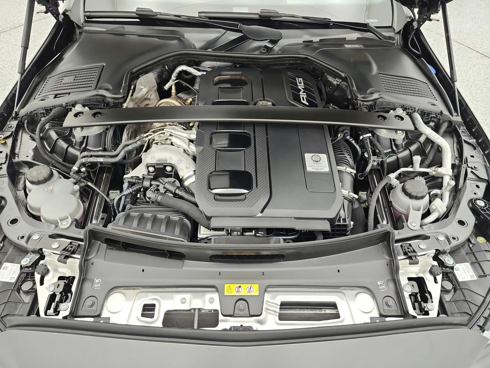 Used 2026 MANUFAKTUR Graphite Grey Magno Mercedes-Benz AMG® C 43 4MATIC Sedan image 24