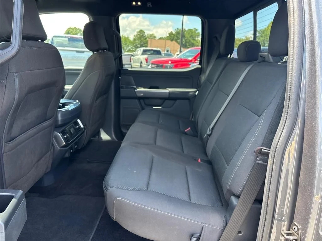 Used 2023 Gray Ford XLT image 17