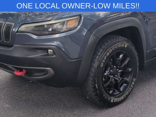 Used 2019 Blue Jeep Trailhawk image 9