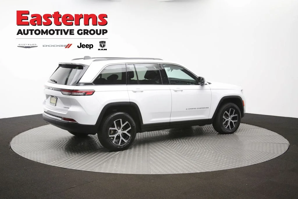 Used 2025 White Jeep Limited image 45