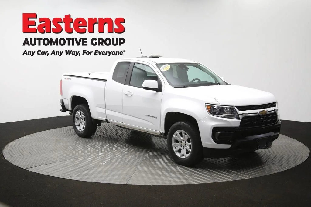 Used 2022 White Chevrolet LT image 52