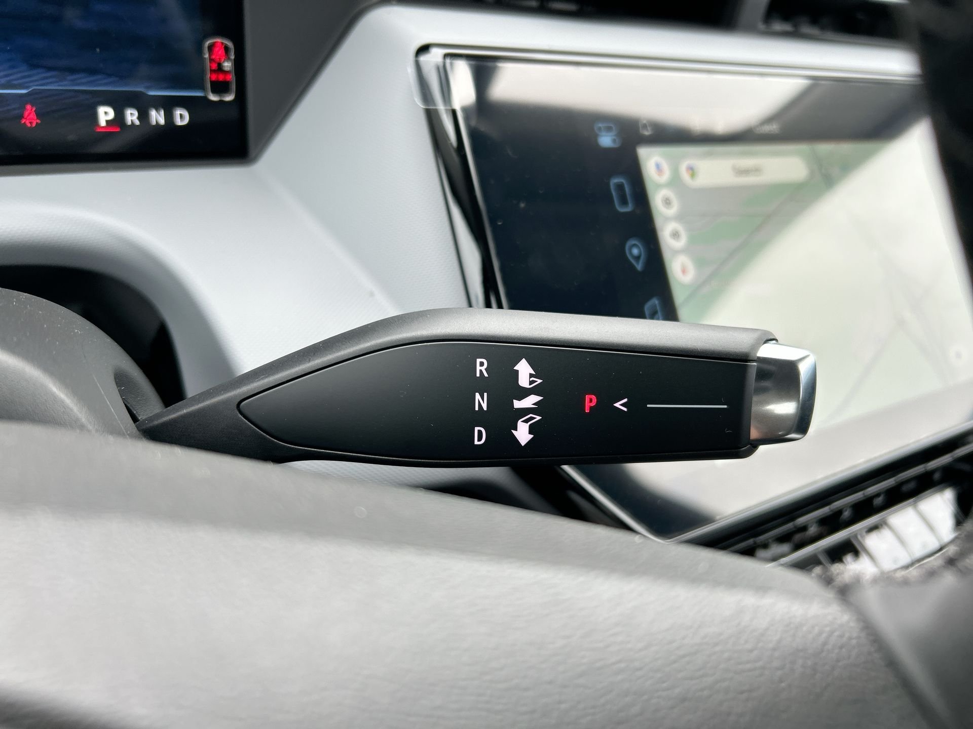 New 2027 Summit White Chevrolet LT image 17