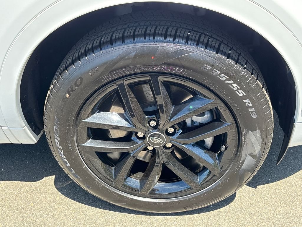 Certified Used 2025 White Land Rover S image 7