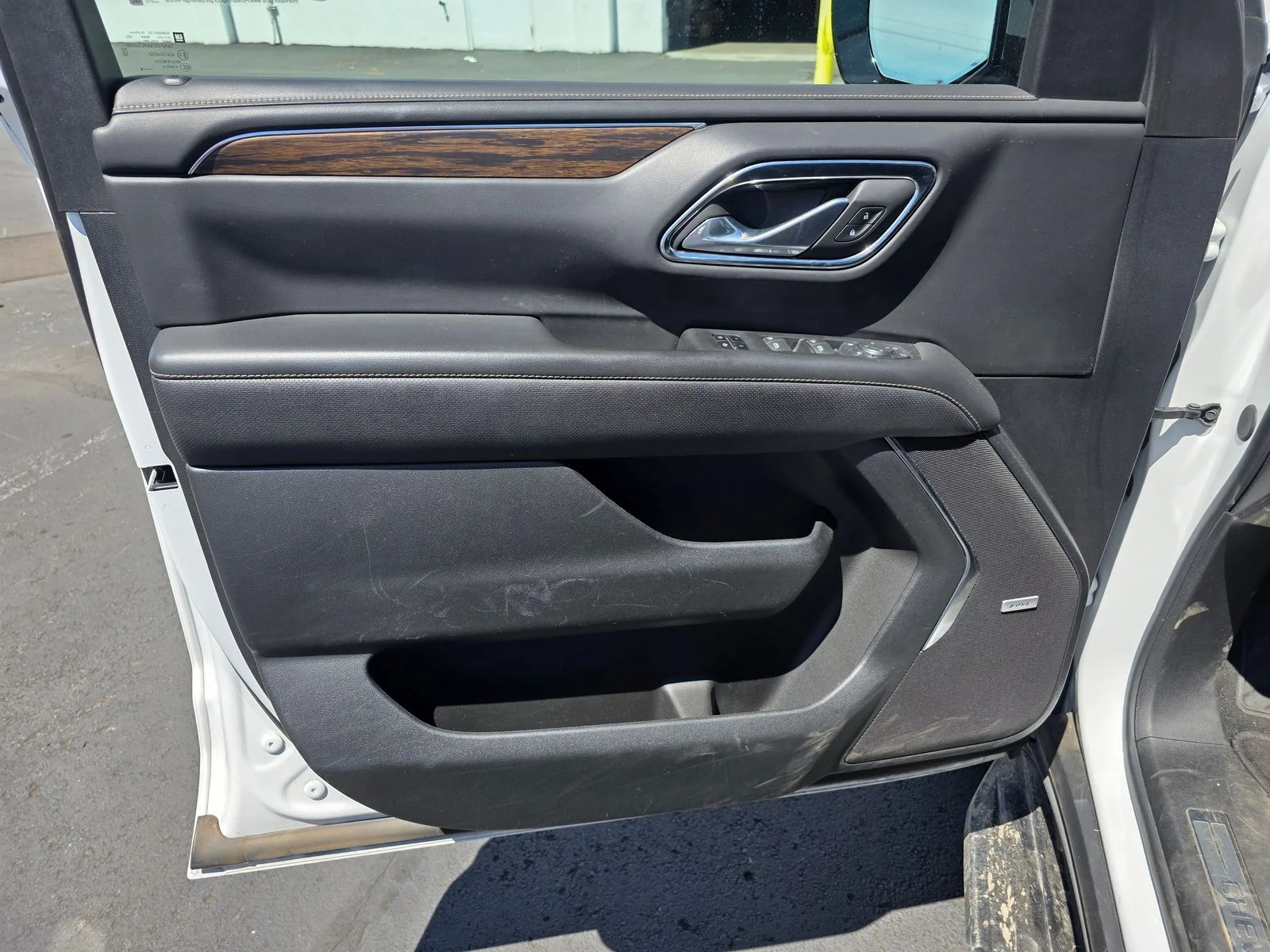 Used 2024 Summit White Chevrolet Premier image 10
