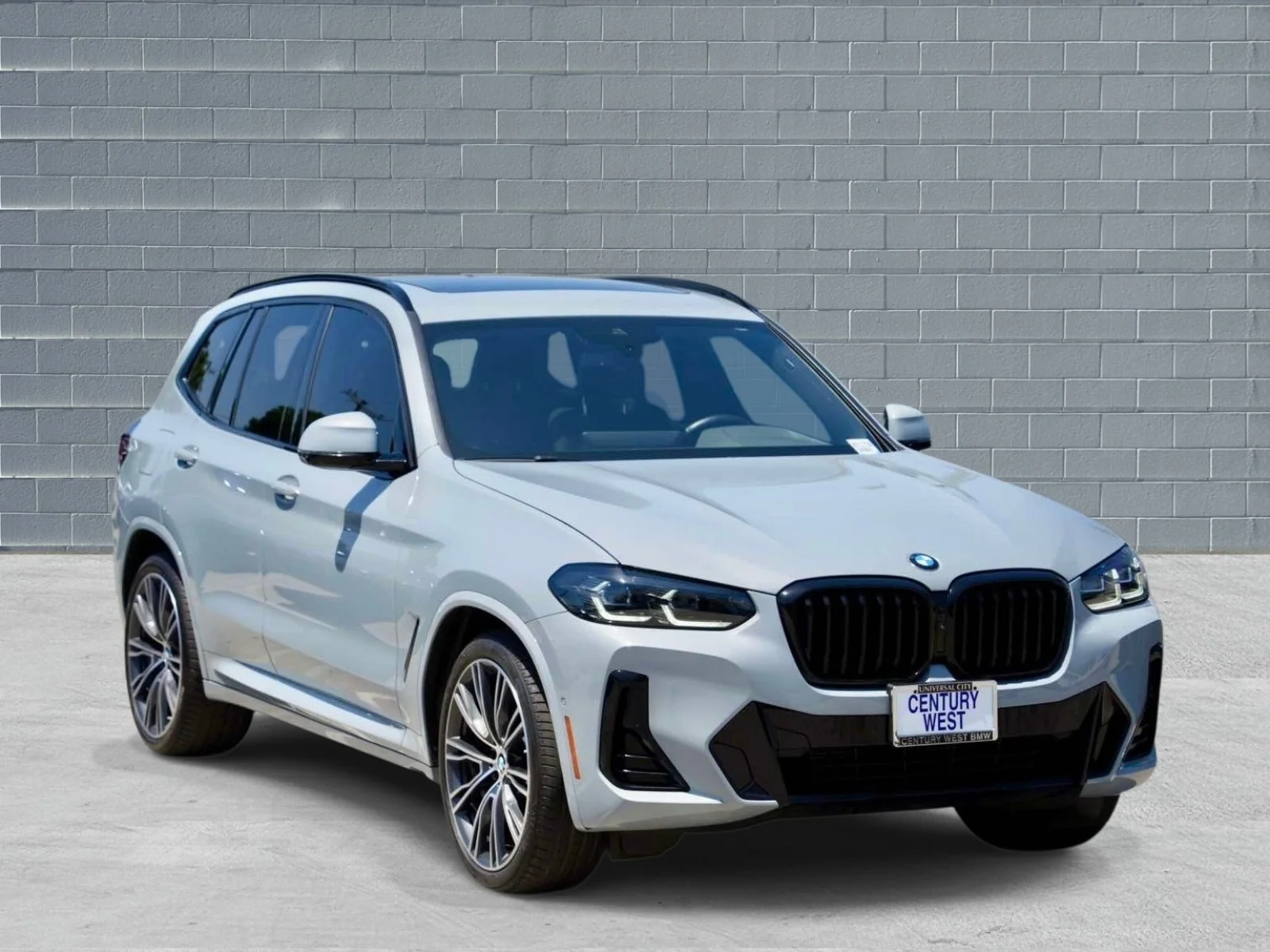 2023 BMW X3 sDrive30i's photo