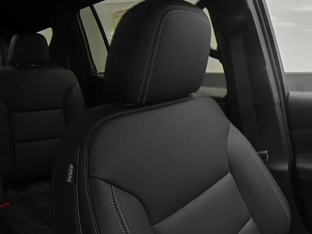 2027 Chevrolet Traverse LT - Photo 33