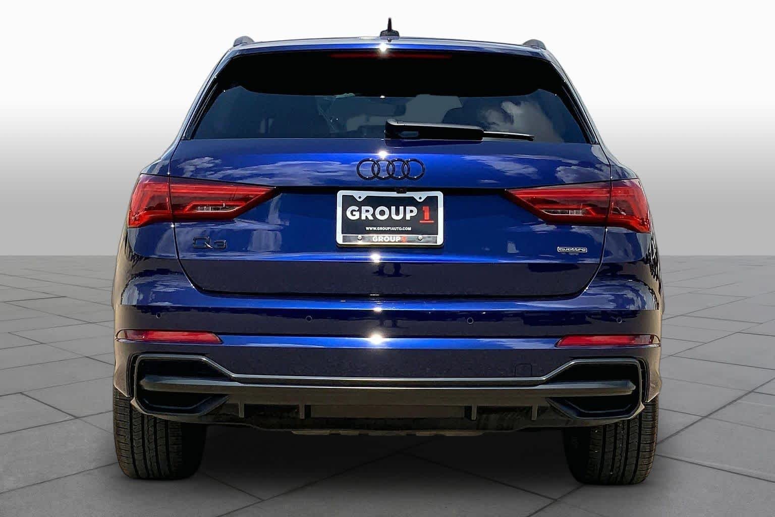 Used 2022 Navarra Blue Metallic Audi S line Premium Plus image 5