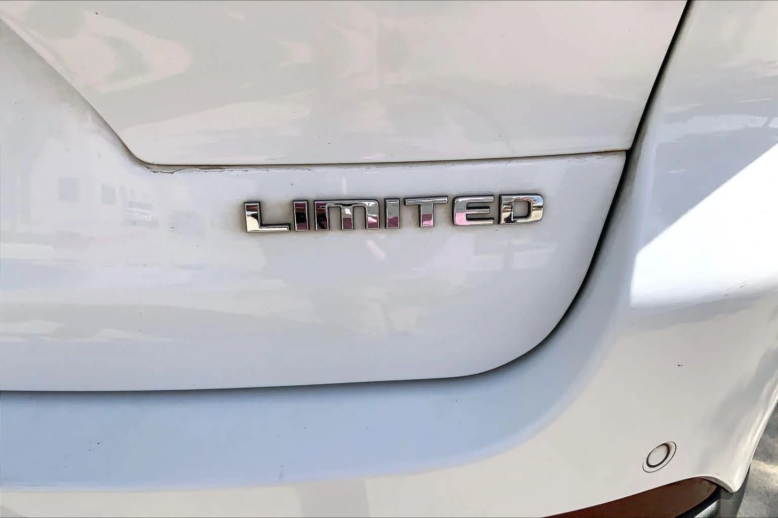 Used 2021 Bright White Clearcoat Jeep Limited image 9