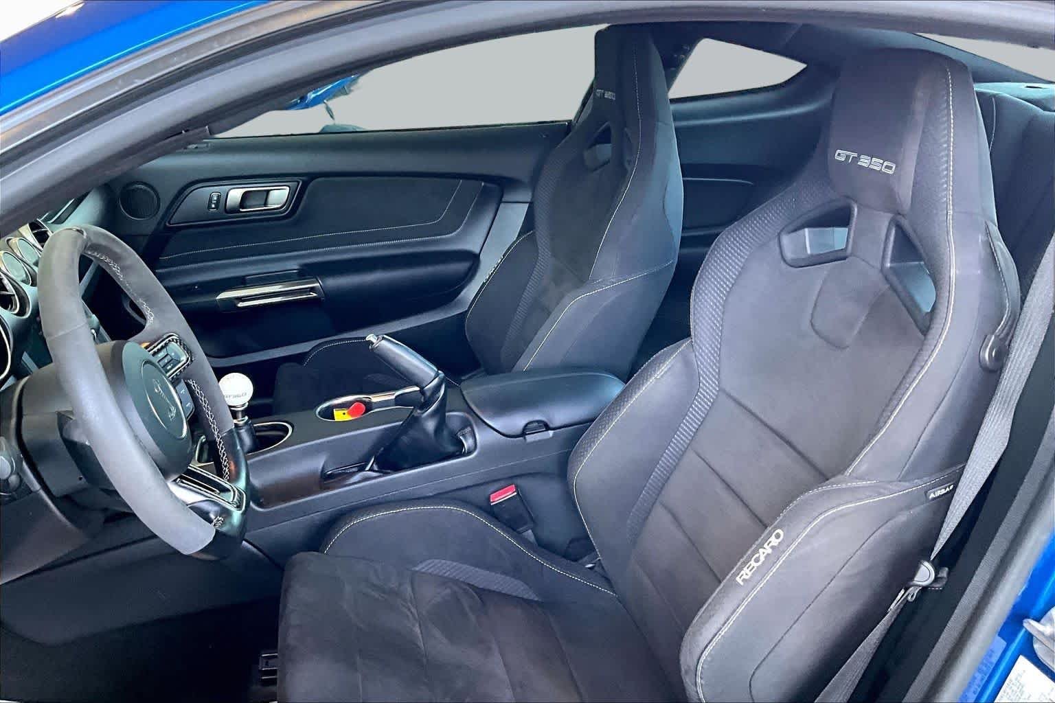 Used 2017 Blue Ford Shelby GT350 image 7