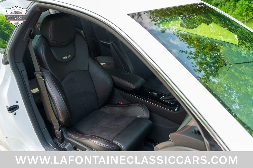 Used 2015 White Cadillac Base image 77